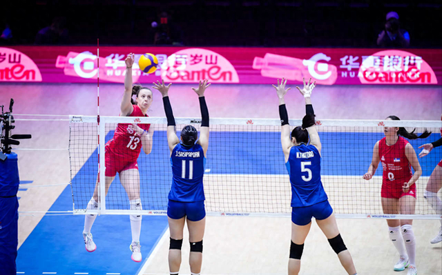 塞尔维亚女排开门红！两点攻弱轮暴露，泰国丢掉特色无人得分上双|泰国女排|乌泽拉茨|阿莱克西奇|阿耶查拉蓬|平皮查亚_新浪体育_新浪新闻